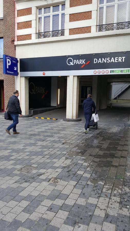 Les Pieds A La Grande Place Bruxelles Eksteriør billede